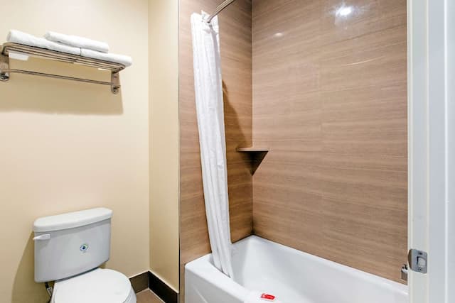 이코노 로지 인 & 스위트 휴스턴 윌로우브룩-스탠다드룸, 퀸사이즈침대 2개, 금연-6