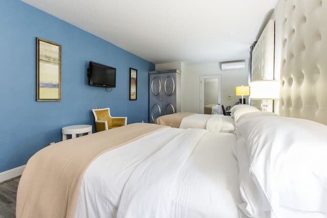 L.A. Sky Boutique Hotel-Standard Room, 2 Queen Beds-2