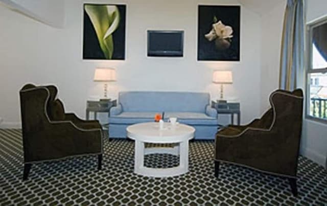 L.A. Sky Boutique Hotel-Executive Suite-3