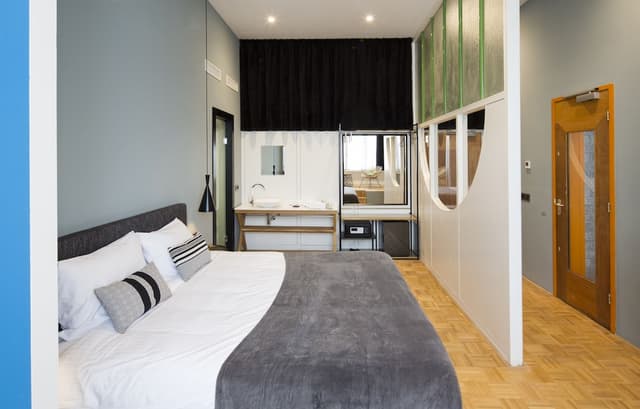 Quentin Zoo hotel-Standard Quadruple Room-8