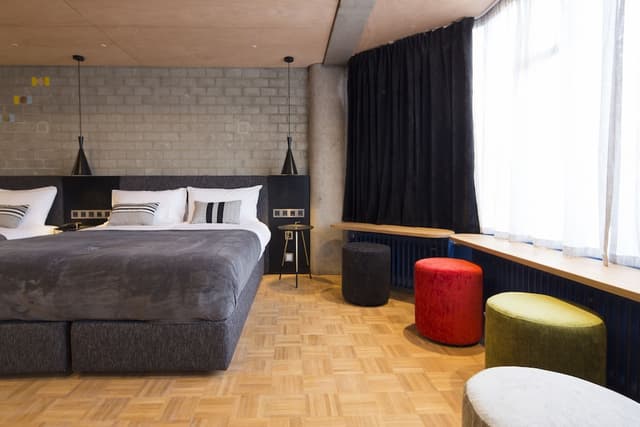 Quentin Zoo hotel-Standard Quadruple Room-17