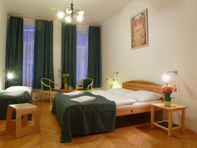 Pension Prague City-Quadruple Room-1