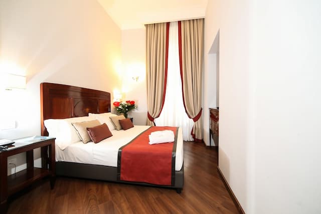 Decumani Hotel De Charme-Comfort Double or Twin Room-3