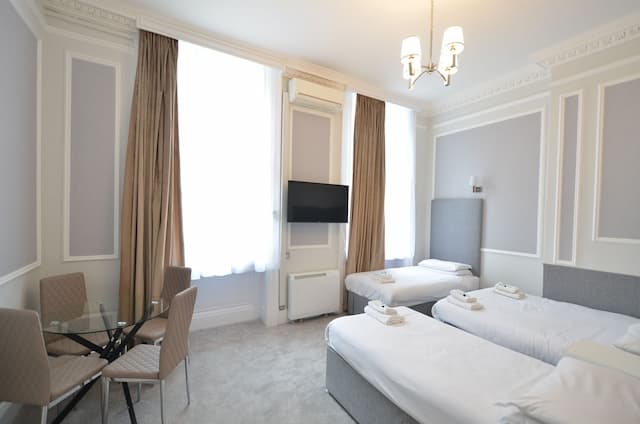 Amber Residence Hotel-Family Studio, Ensuite-13