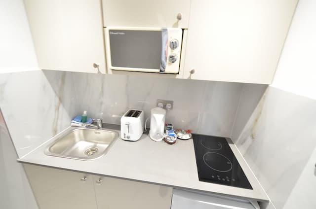 Amber Residence Hotel-Family Studio, Ensuite-15