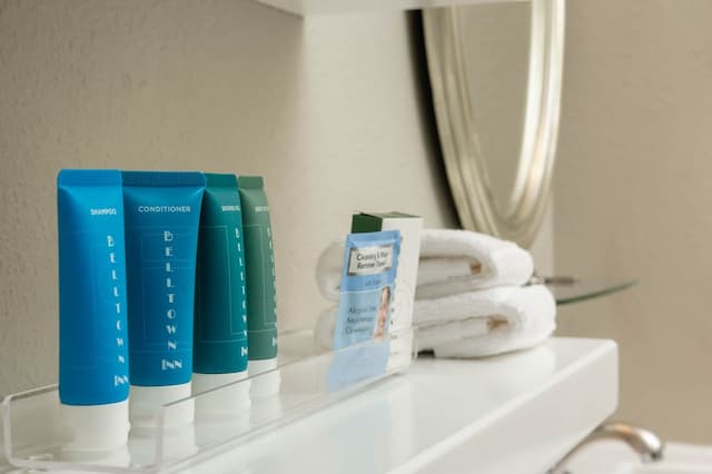 The Belltown Inn-Queen Guestroom-50