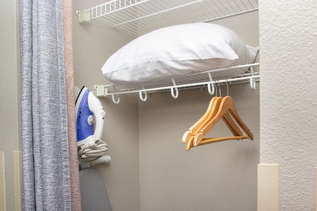 The Belltown Inn-Queen Guestroom-31