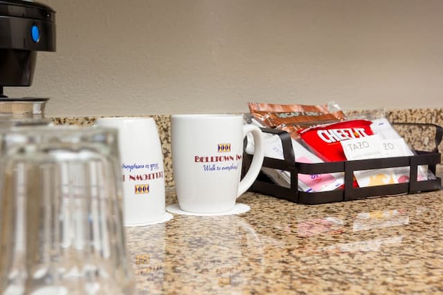 The Belltown Inn-Queen Guestroom-25