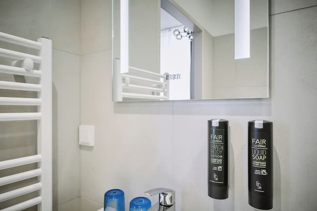 Urban Rooms Rathaus - Self Check-In-Superior Family Room-9