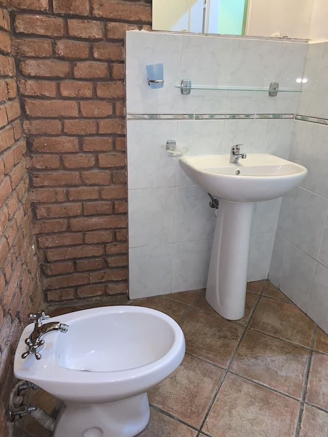 Pension City Center-Quadruple ensuite room (3 to 5 beds)-8