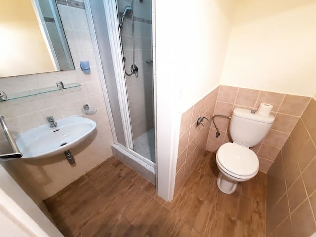 Pension City Center-Basic Room-4