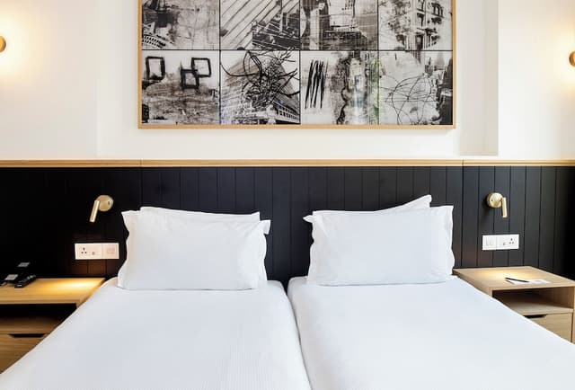 H10 London Waterloo-Classic Triple Superior-5