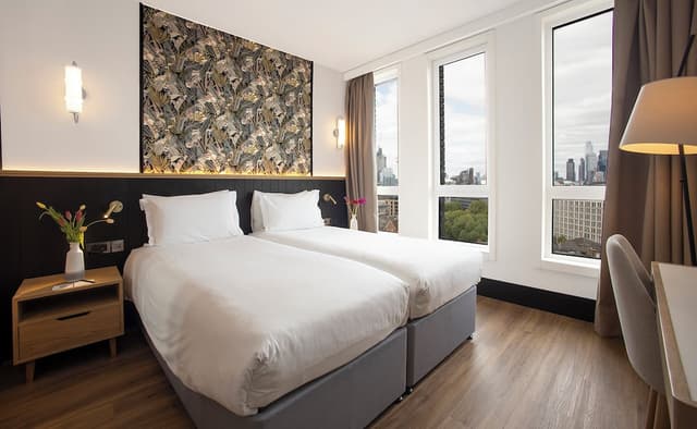 H10 London Waterloo-Classic Superior Sky View single use-7