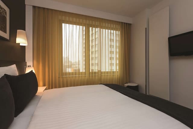 アディーナ アパートメント ホテル ベルリン ハッケンシャー マルクト-アパートメント 1 ベッドルーム キッチン (45qm)-2