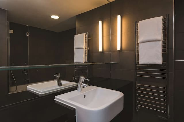 アディーナ アパートメント ホテル ベルリン ハッケンシャー マルクト-アパートメント 1 ベッドルーム キッチン (45qm)-8