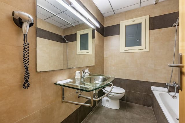 Hotel Pere III el Gran-Twin Room-4