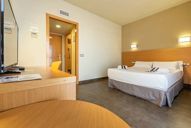 Hotel Pere III el Gran-Quadruple Room-2