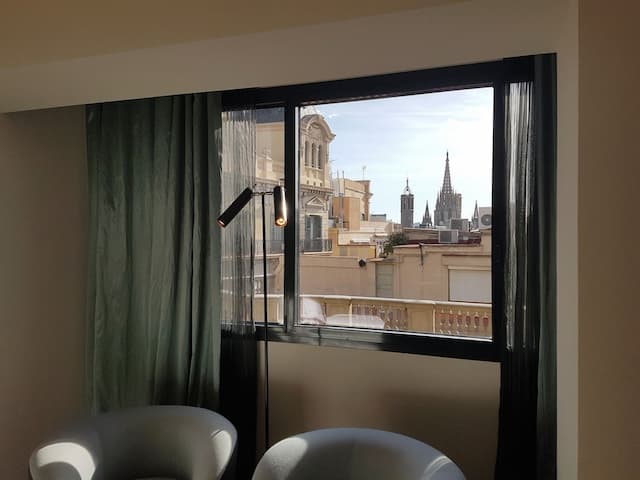 Ohla Barcelona-Deluxe Room-4