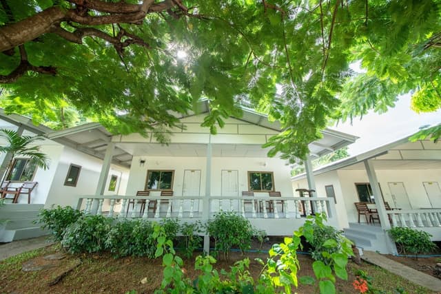 Bay Beach Resort-Bungalow, Beachfront-2