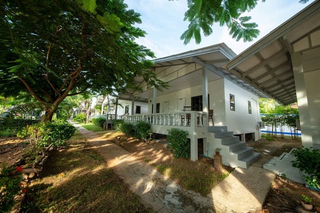 Bay Beach Resort-Standard Bungalow-3