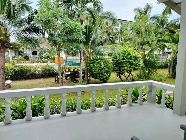 Bay Beach Resort-Standard Bungalow-11