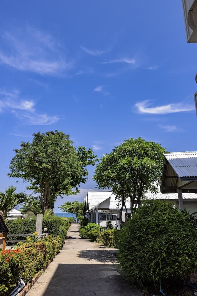 Bay Beach Resort-Standard Bungalow-12