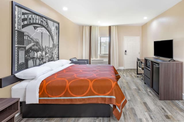 Super 8 by Wyndham 휴스턴 NW 벨트웨이 8/웨스트 로드-룸, 킹사이즈침대 1개, 장애인 지원, 금연 (Mobility/Hearing Impaired)-2