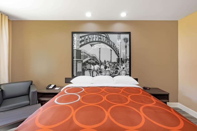 Super 8 by Wyndham 휴스턴 NW 벨트웨이 8/웨스트 로드-룸, 킹사이즈침대 1개, 장애인 지원, 금연 (Mobility/Hearing Impaired)-6