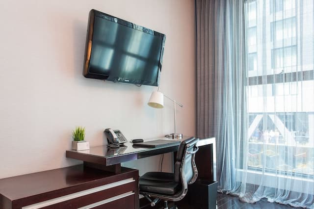 Ivy Boutique Hotel-Suite, 1 King Bed-4