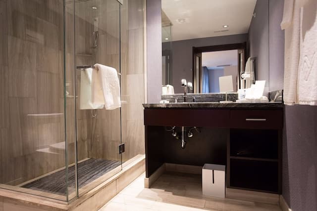 Ivy Boutique Hotel-Suite, 1 King Bed-6