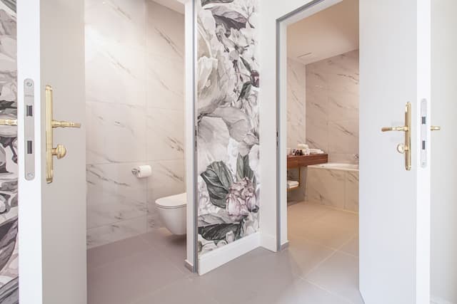 OREA Place Seno-Executive Apartment-5