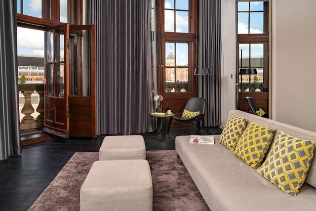 art'otel Amsterdam powered by Radisson Hotels-家庭套房, 运河景观 (Masterpiece)-2