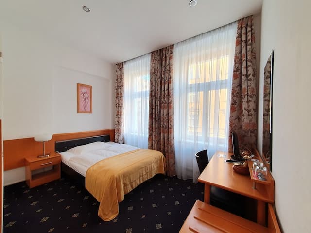 Hotel Máchova-Standard Single Room-4