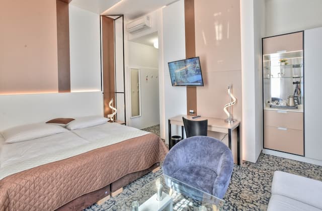 Hotel Máchova-Superior Double Room-11