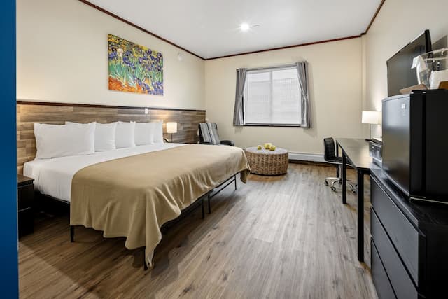 Highbridge Hotel-Studio Suite-1