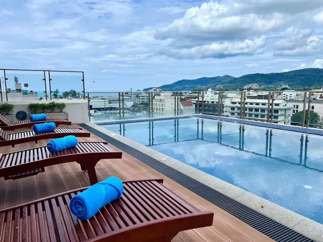 푸켓-센트로 원 파통