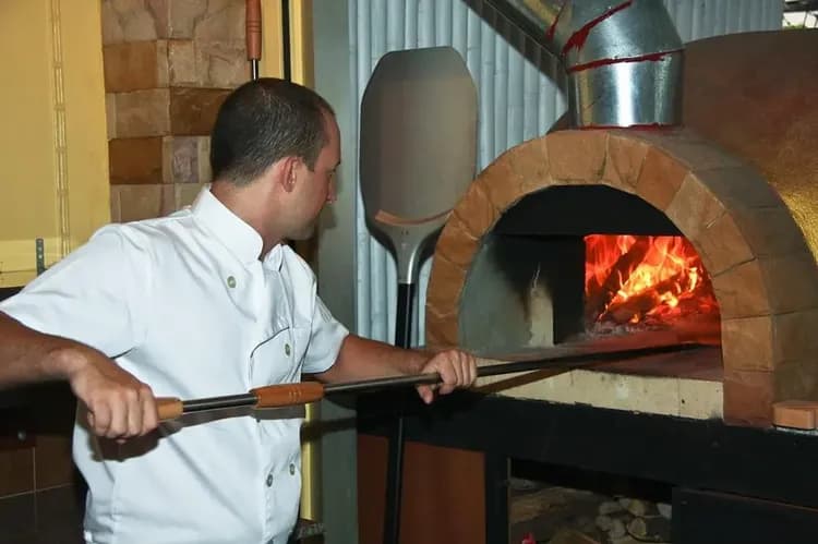 게스트 룸의 방 - 게스트하우스 & 레스토랑 벨베데레 - 해변 근처에 에어컨이 있는 중앙 트리플 룸-20