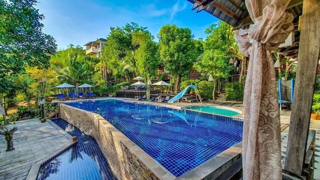 素叻他尼府-查汶公園廣場酒店