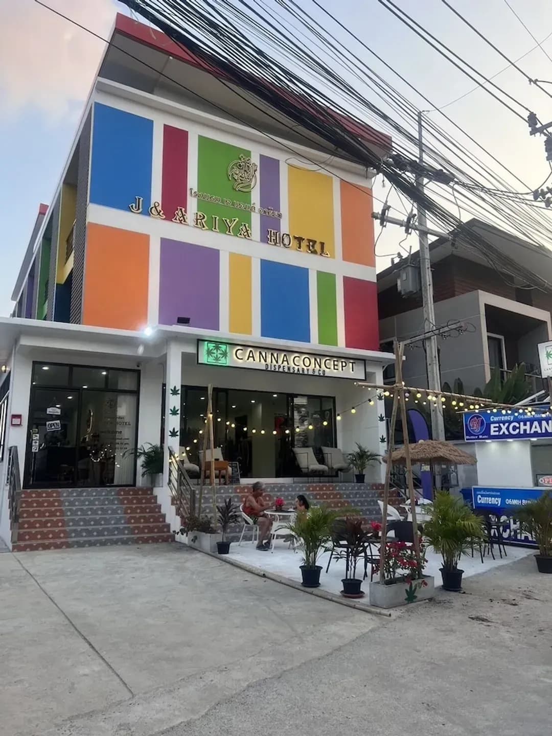 Suratthani-J & Ariya Hotel