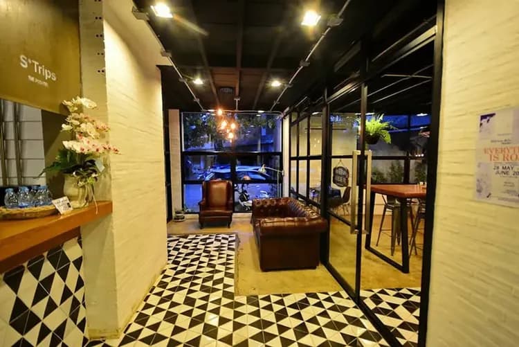 Lobby sitting area