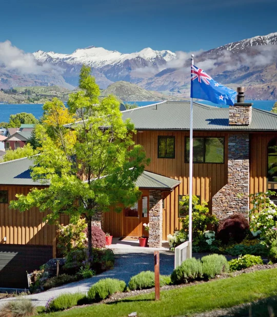 Otago District-Wanaka Springs Lodge