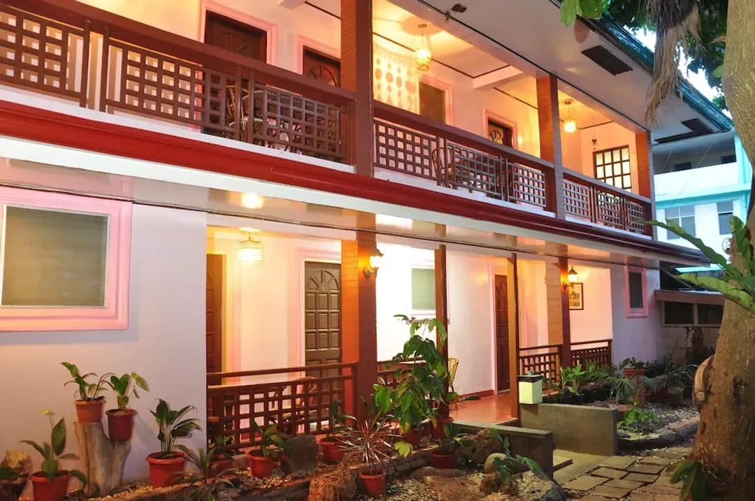 팔라완 주-로라 이탕 펜션