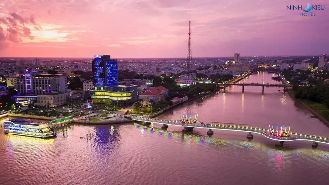 Can Tho City-Ninh Kieu Riverside Hotel