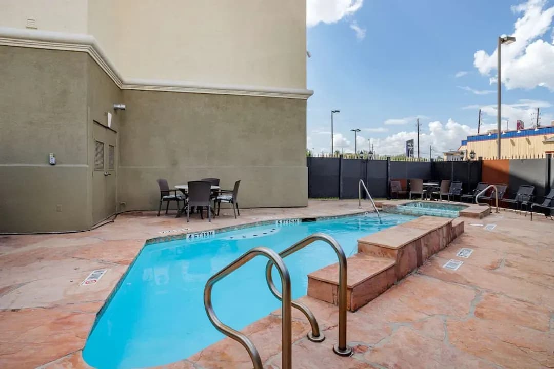 Harris County-Comfort Suites Houston near Medical Center- NRG Stadium