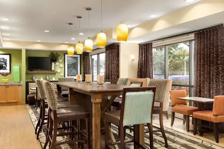 Breakfast area