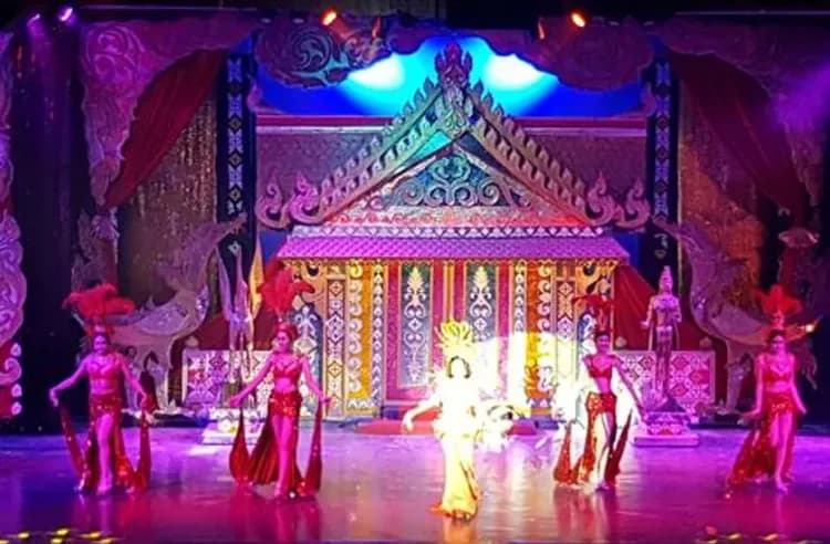 泰愛清邁~大象咖啡廳、最潮真心市集、南奔復古火車、清邁渡假村、茵他農國家公園六日-6