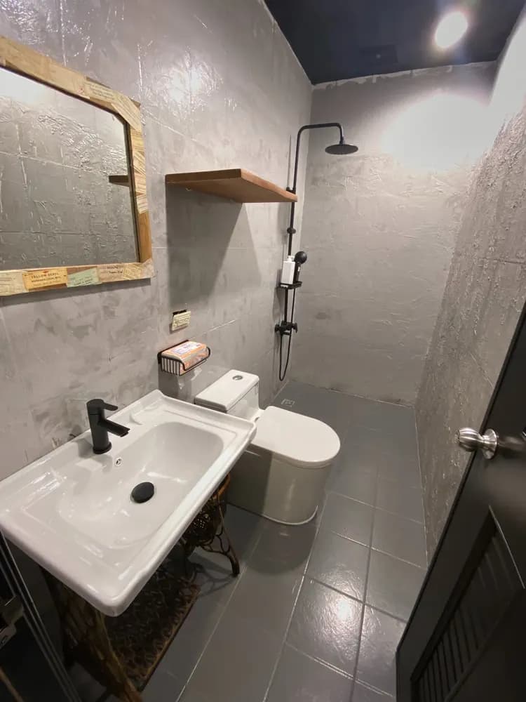 l墾丁包棟民宿lantique恆春古城工業風四臥室10人包棟IG I電動麻將l k歌l烤肉l德州撲克桌遊I步行車站三分鐘2025新開幕lline Id Kenting-timehouse-19