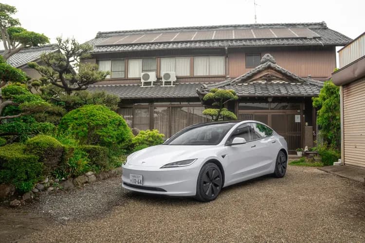 テスラレンタカー