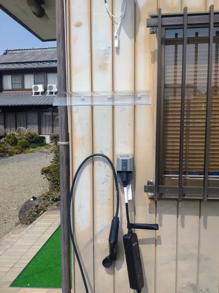 電気自動車用充電器