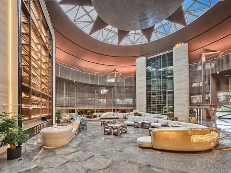 上海滴水湖洲際酒店大廳-上海:滴水湖洲際酒店(乙晚)